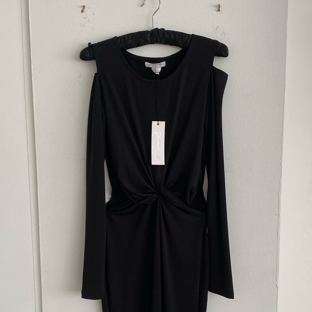 BRAND: GLAMOROUS